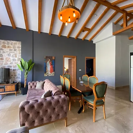 ヴィラ Tlos 3+1 Villa, Oezel Havuzlu,