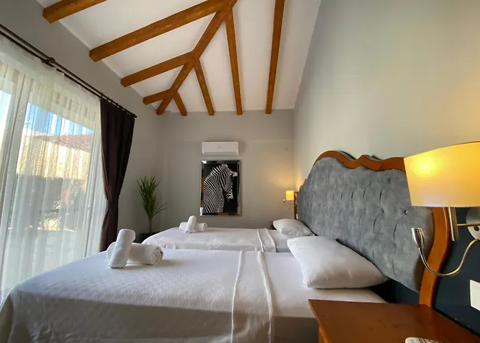 Tlos 3+1 Villa, Oezel Havuzlu,